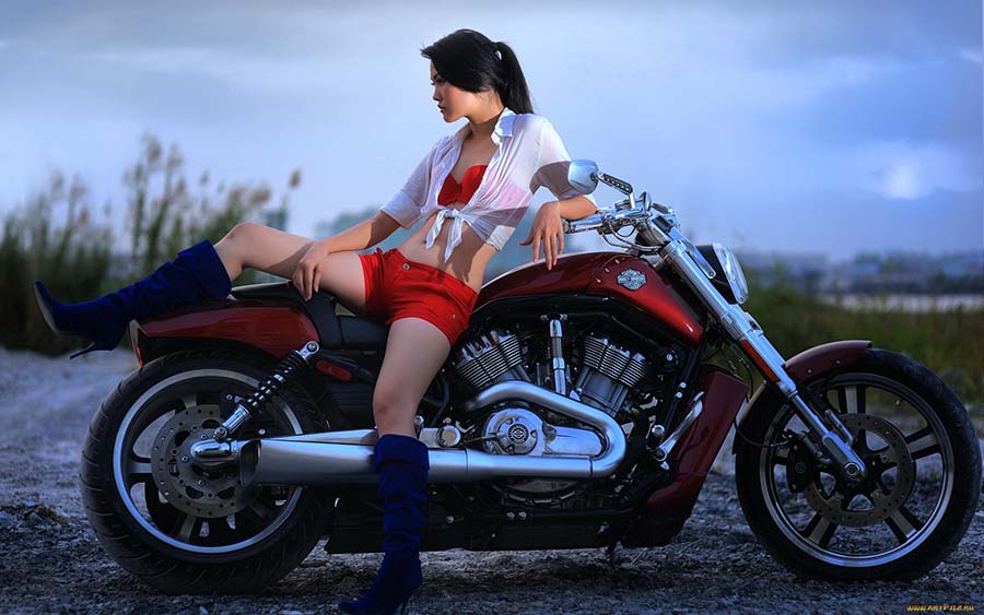 Beautiful girls and motorcycles in St. Johns