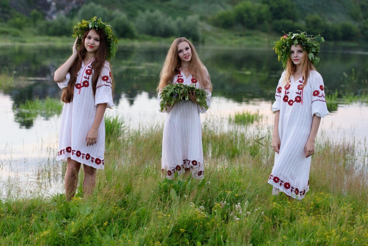 Slavic women in St. Johns